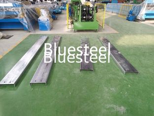 Maßgeschneiderte Purlin-Formmaschine mit 18-20 Rollstationen und 6 m Schneidlänge