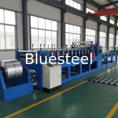 Präzisionsgebaute Fliesenrollenformmaschine mit 15-20 m/min Geschwindigkeit Cr12 Schneidemesser und 1 Zoll Übertragungskette für Metalldach