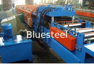 Automatisches Loch, welches die c-Form-Stahlrolle bildet Maschine für Dach-Platte locht