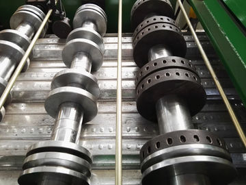 15-20m/min Geschwindigkeitsdeck Boden Rollen Formierung Maschine 4kw Hydraulische Leistung Hydraulisches Schneiden
