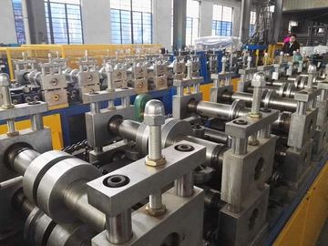 Hochvolumen-Perfekte Stahlstange Formmaschine 380v / 3 Phase / 50hz