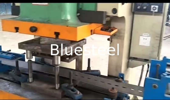 Solar Photovoltaik Kanalmachmaschine C / U Kanal Solar Strut Photovoltaik Stent Roll Formmaschine