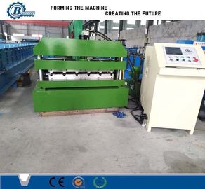 0.3-0.8mm Dicke Metalldachrollenformmaschine 8-15m/min Formgeschwindigkeit ±2mm Schnitttoleranz