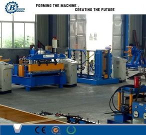 0.3-0.8mm Dicke Metalldachrollenformmaschine 8-15m/min Formgeschwindigkeit ±2mm Schnitttoleranz