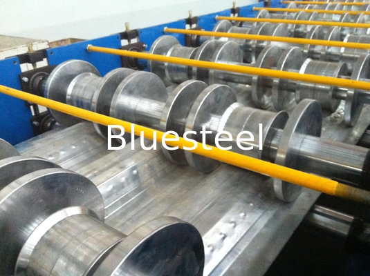 Maßgeschneiderte Fußbodenplattenmaschine mit 11 kW Wasserkraft und 18-30 Rollstationen